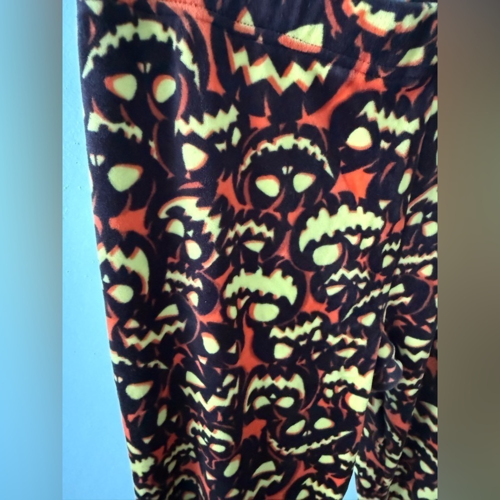 Halloween No Boundaries Soft Leggings Woman’s M Poly/Spandex  Jack-o’-lantern - Picture 2 of 6